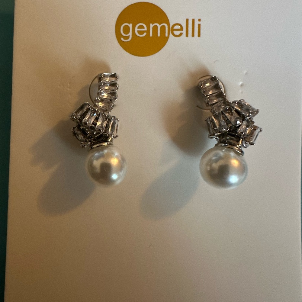 Gemelli Silver plated Pearl Drop Earrings with cz twist